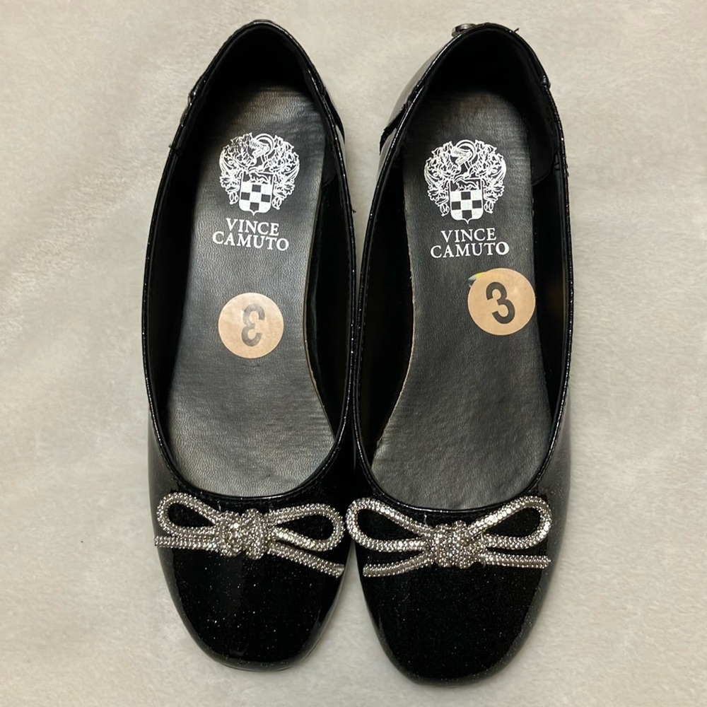 NWT Vince Camuto Black Patent Flats with Crystal Bow + bonus headband girl 3